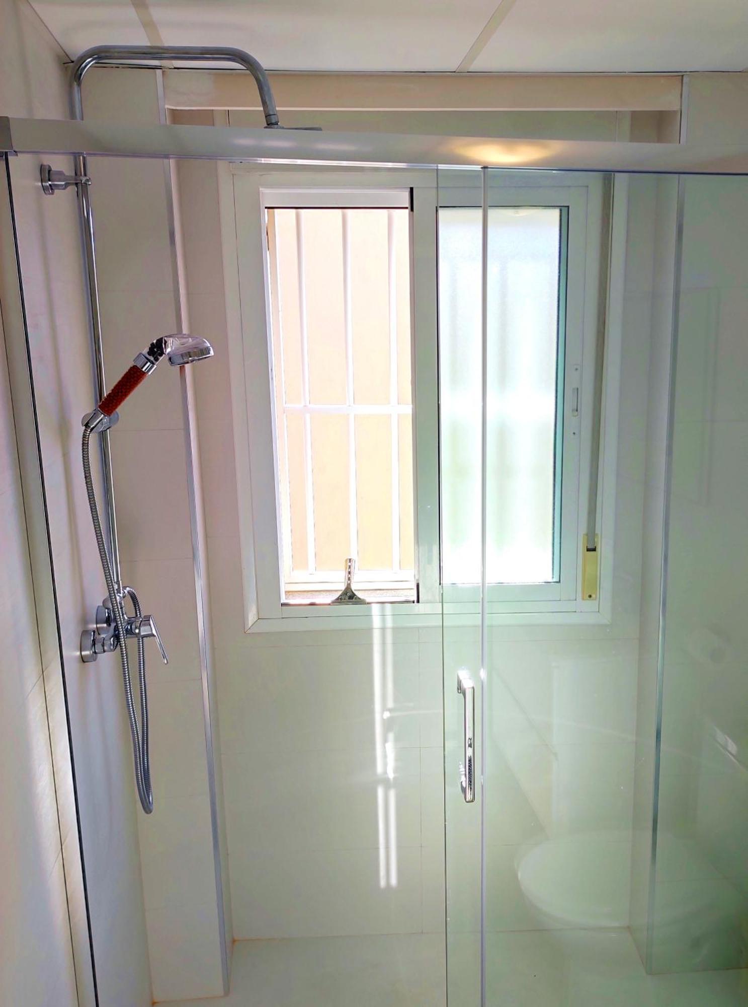 Bright Apartment In مالقة المظهر الخارجي الصورة