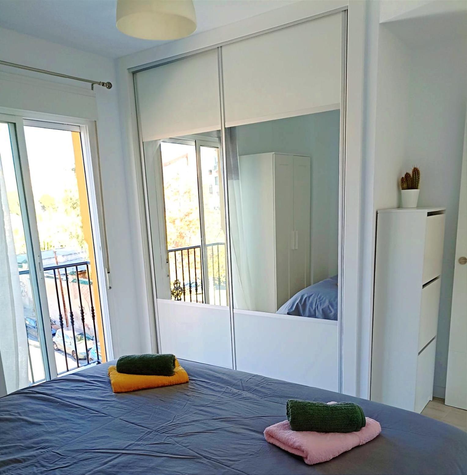 Bright Apartment In مالقة المظهر الخارجي الصورة