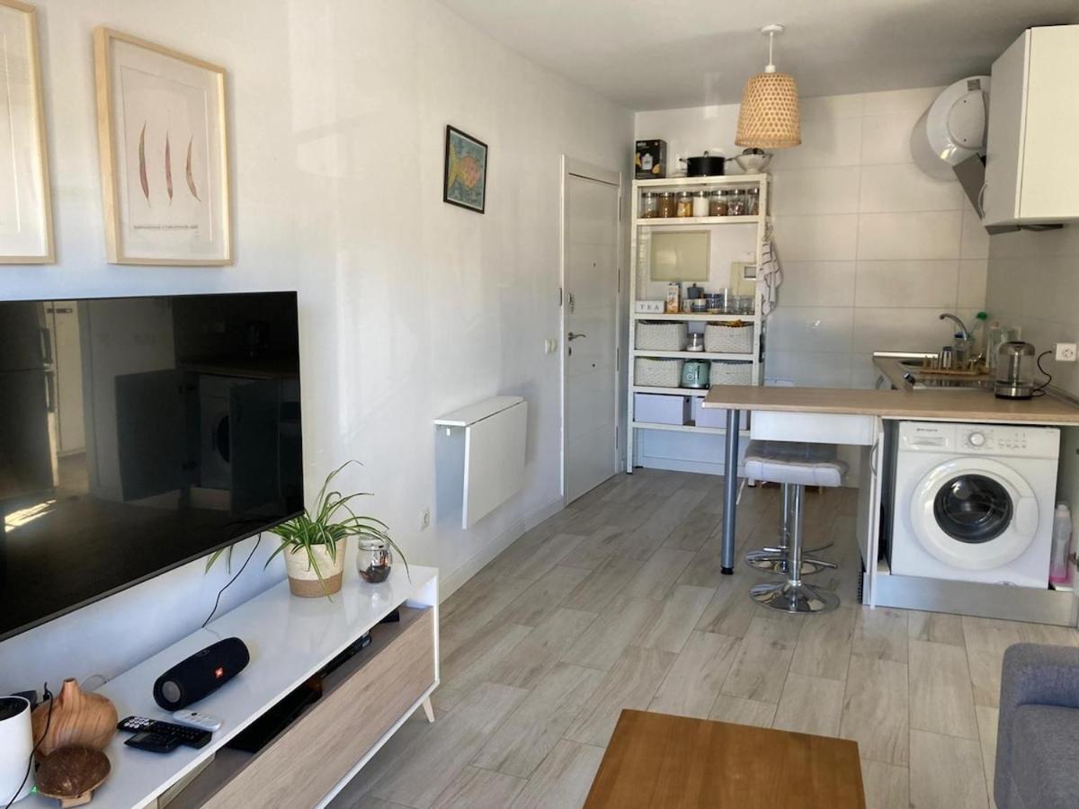 Bright Apartment In مالقة المظهر الخارجي الصورة