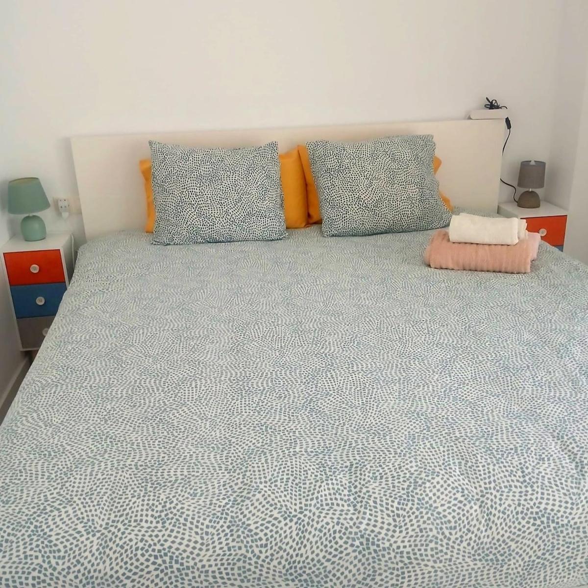 Bright Apartment In مالقة المظهر الخارجي الصورة